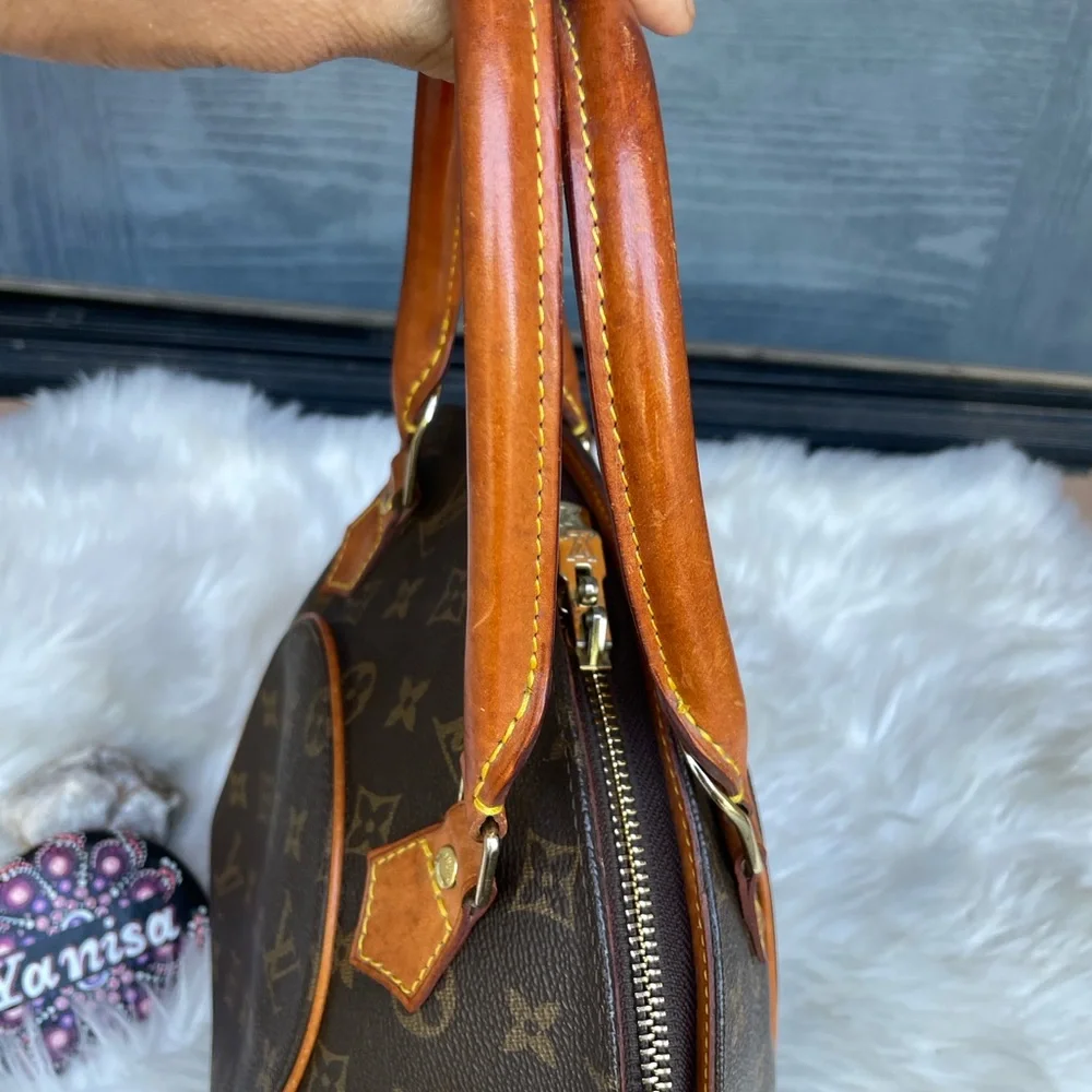 Louis Vuitton Ellipse Monogram  size PM Shoulder Bag - Picture 12 of 17